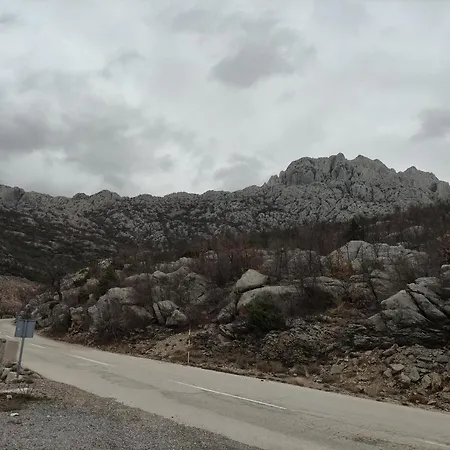 Restoran Bartol ロバニスカ