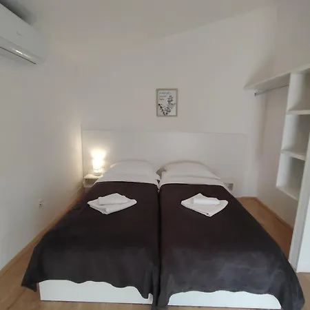 Restoran Bartol ロバニスカ