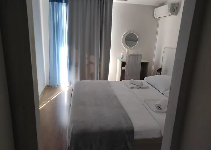 Konukevi Restoran Bartol 4*