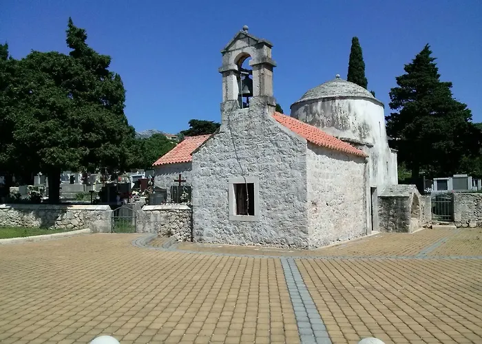 Konukevi Restoran Bartol Rovanjska