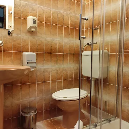 Casa de hóspedes Restoran Bartol