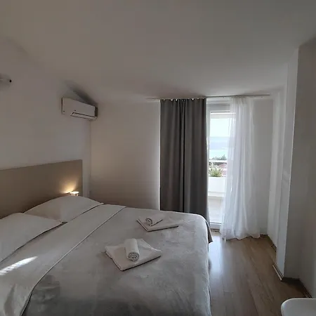 Restoran Bartol Casa de hóspedes Rovanjska