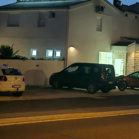 Bartol 4* Rovanjska