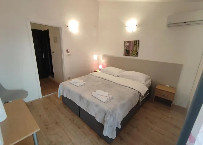 Restoran Bartol 4* Rovanjska